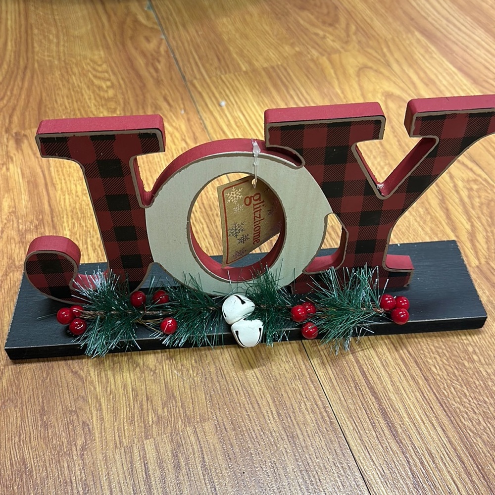 Brand new glitzhome JOY decor